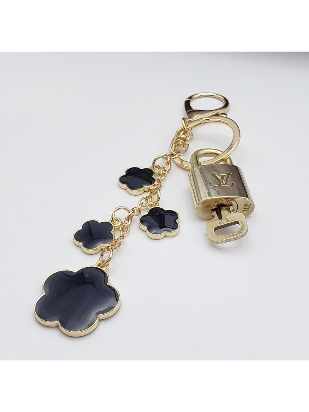 Louis Vuitton Gold Padlock Key 🔒 Authentic LV Charm + Unbranded Flower Keychain - Picture 4 of 10